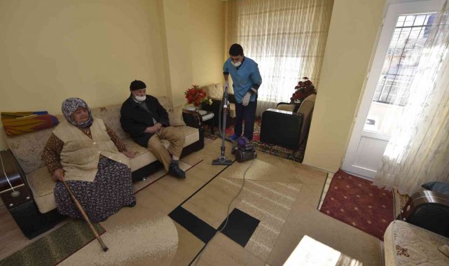 Selçuklu Belediyesi evde yaşlı bakım hizmetine devam ediyor