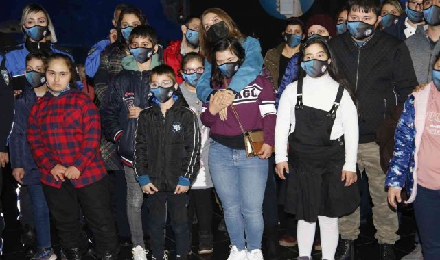 Selda Ulucan, down sendromlu çocuklarla buluştu