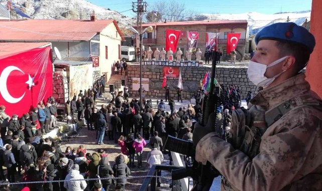 Şenkaya&#039;da Allahuekber şehitleri anıldı