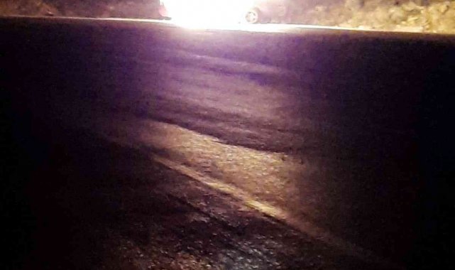 Seyir halindeki otomobil alev aldı