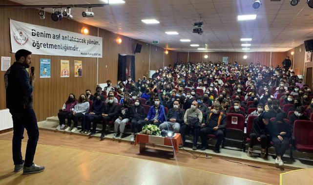 Siber polisinden okullarda "Güvenli internet kullanımı ve siber zorbalık" eğitimi