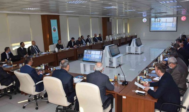 Siirt Belediyesi'nde 2021 yılı değerlendirme toplantısı yapıldı