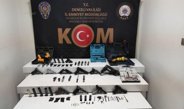 Silah kaçakçıları yapılan operasyonla yakalandı