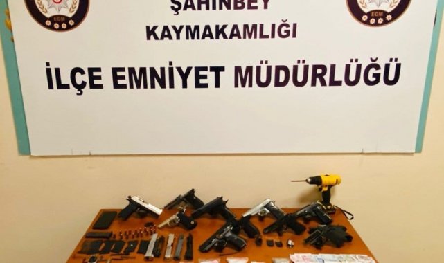 Silah kaçakçılarına operasyon: 25 kişi tutuklandı