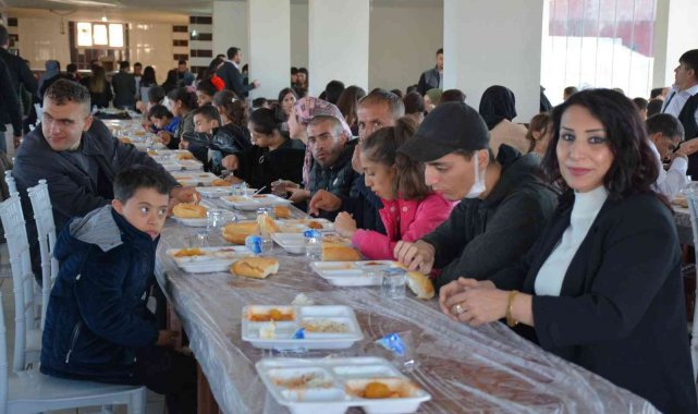Silopi'de engelliler yöresel şarkılar eşliğinde doyasıya eğlendi