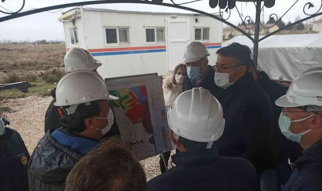 Simav&#039;da &#039;Tarıma Dayalı İhtisas Organize Sera Bölgesi&#039; sevinci