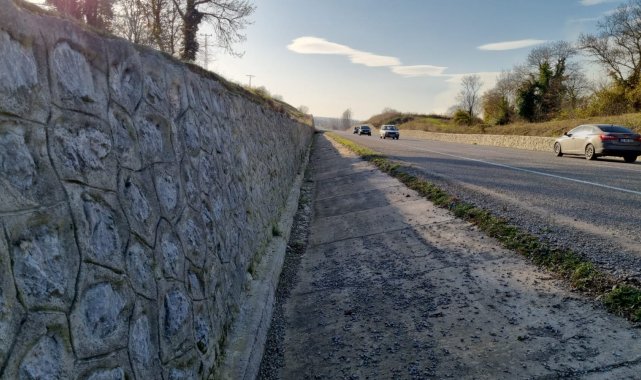 Sinop'ta istinat duvarındaki çatlak, tehlike saçıyor