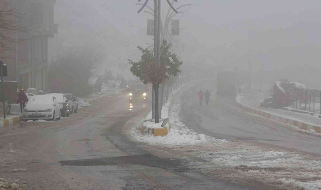 Şırnak&#039;ta 15 köy ve 5 mezraya ulaşım sağlanamıyor