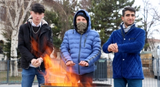 Sivas'ta Kent Meydanına Soba Kuruldu.