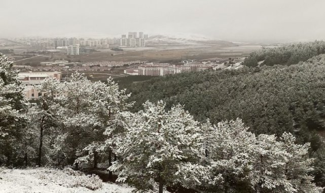 Sivas'ta mevsimin ilk karı düştü