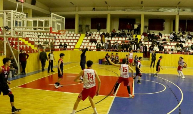 Sivas'ta "Okullar arası basketbol" rüzgarı esti