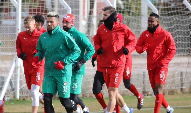 Sivasspor, Çaykur Rizespor maçının taktiğini çalıştı