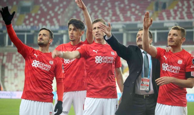 Sivasspor'dan üst üste 3. galibiyet