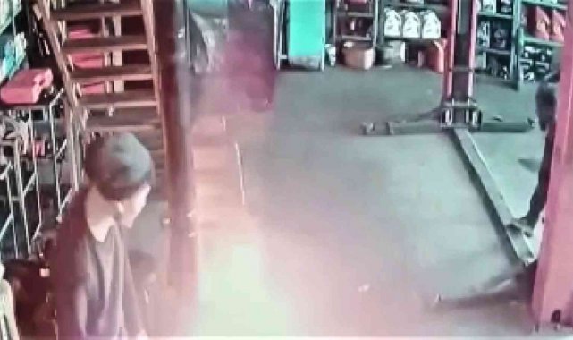 Sobaya döktüğü benzinle az kalsın hem kendi hem yeğeni yanıyordu