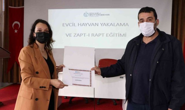 Sokak hayvanlarını yakalama ve toplama eğitimi