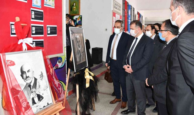 Söke'de "Çizgimiz Mehmet Akif Ersoy" resim sergisi açıldı