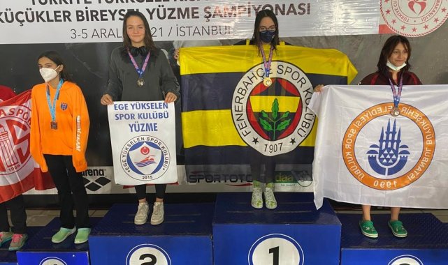 Söke'ye Türkiye Yüzme Şampiyonası'ndan 4 Türkiye ikinciliği geldi
