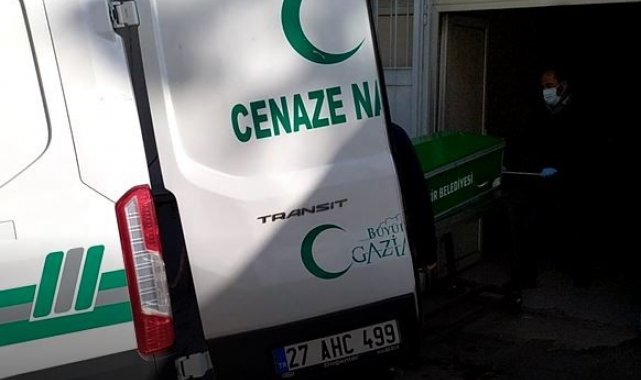 Soluk borusuna kaçan Antep fıstığı sonu oldu