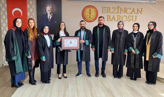 Stajyer avukatlar ruhsatnamelerini aldılar