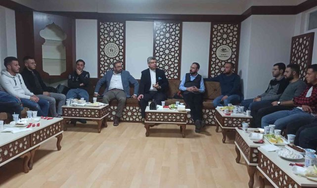 Şuhut Gençlik Merkezi'nde gençler dini sohbette buluştu
