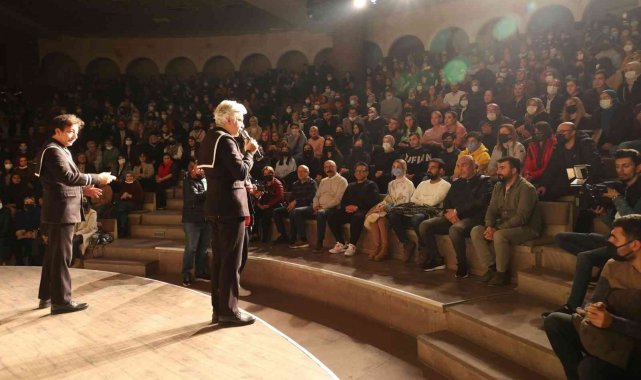 Süt Kardeşler sahnelendi