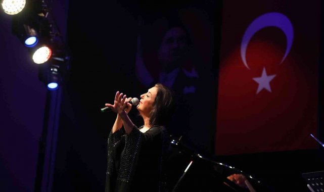 Talas Belediyesi 2021&#039;i &#039;Melihat Gülses ve Tanini Trio&#039; konseri ile bitirdi