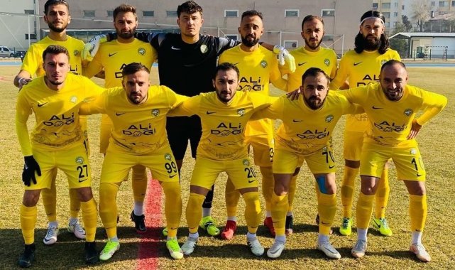 Talasgücü Belediyespor ilk yarıyı namağlup lider tamamladı