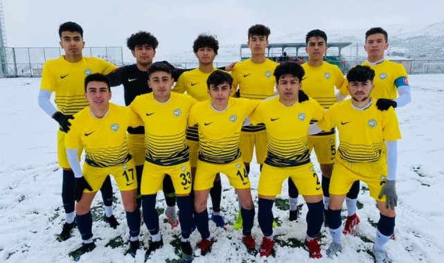 Talasgücü Belediyespor U18 farklı kazandı