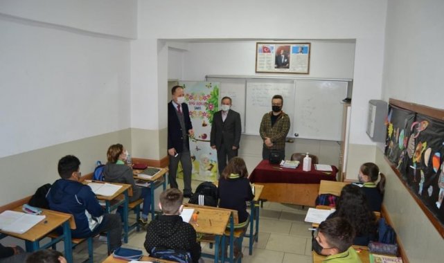 Tamer Kırbaç, öğrencilerle sohbet etti