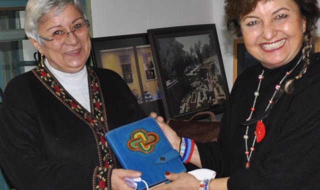 Tarihi konakta hediyelik eşya pazarı kuruldu