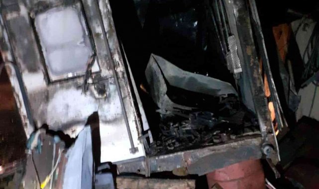 Tarım malzemeleri yandı