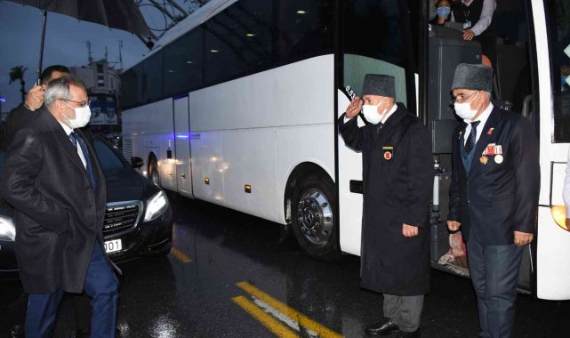 Tarsuslu gaziler Çanakkale gezisinden döndü