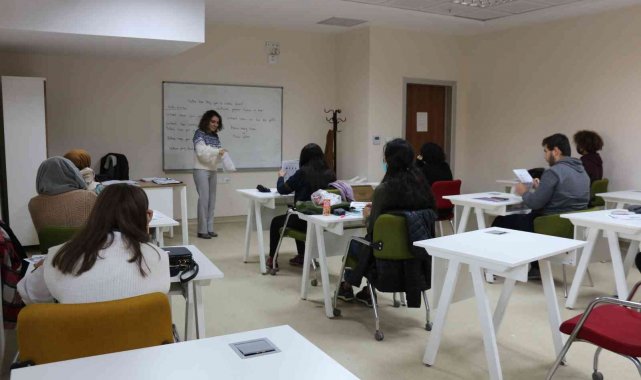Tatvan'da İngilizce kursu açıldı