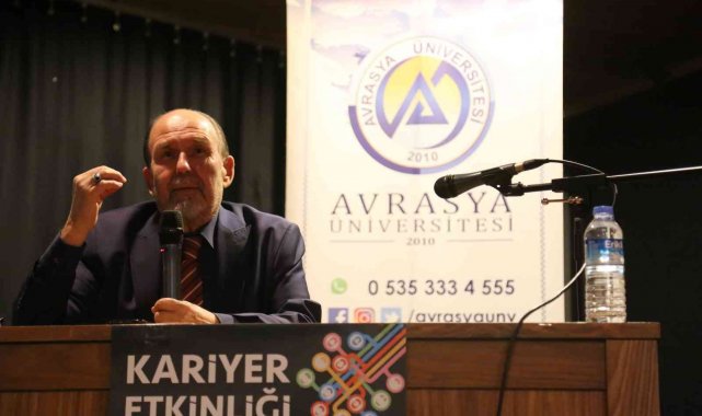 Tecrübelerini Rizeli öğrencilerle paylaştı