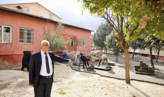 Tekirsin Mahallesi'nde kilit taşı olmayan yol kalmayacak