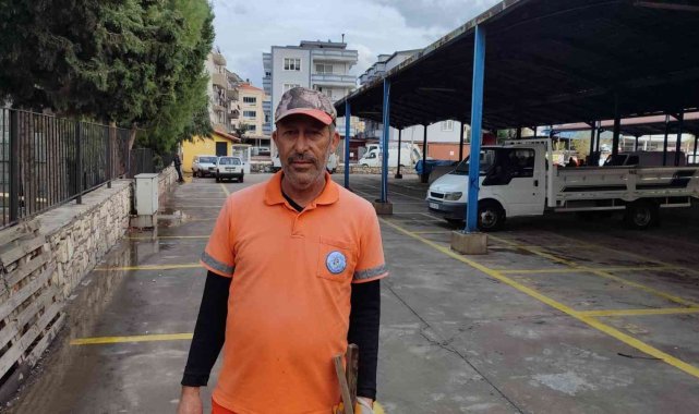 Temizlik işçisi içi para dolu cüzdanı sahibine ulaştırdı