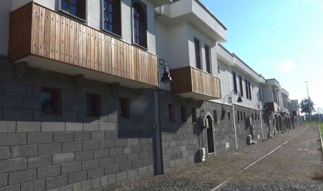 Terör örgütü PKK yıktı, devlet yaptı