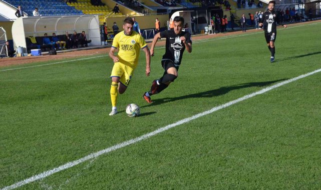 TFF 3. Lig: Fatsa Belediyespor: 1 - Kahta 02 Spor: 1