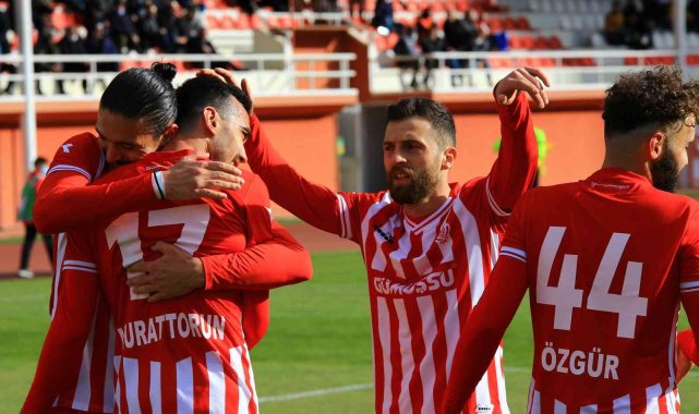 TFF 3. Lig: Gümüşhane Sportif Faaliyetler: 4 - Kardemir Karabükspor: 0