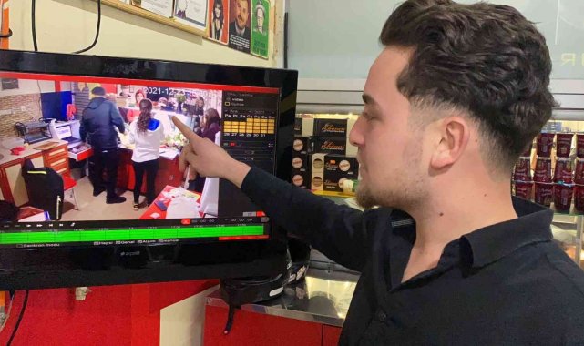 Tırnakçı kadınların numarasını esnafın dikkati bozdu