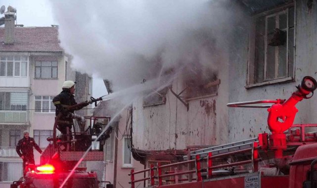 Tokat'ta ahşap evde korkutan yangın