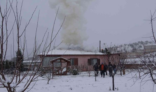 Tokat'ta bağ evinde yangın