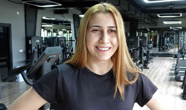 Tokatlı gol kraliçesi, Dünya'da 100 kadın arasına girdi