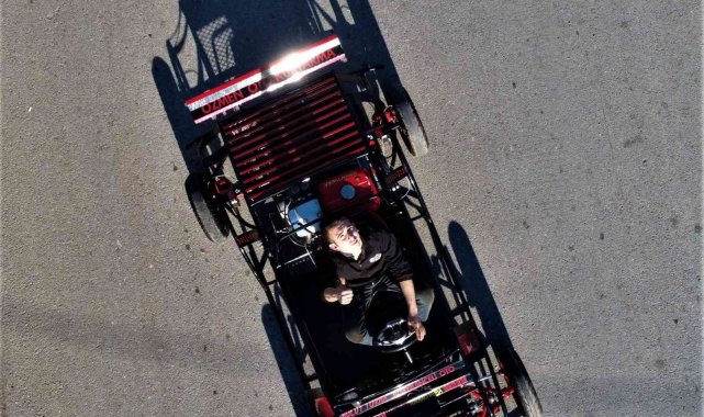 Tornacı Musa, kendi otomobilini yaptı