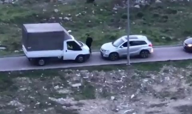 Trafikte 'yol benim hakkım' inatlaşması kamerada