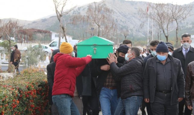 Tren kazasında hayatını kaybeden anne toprağa verildi