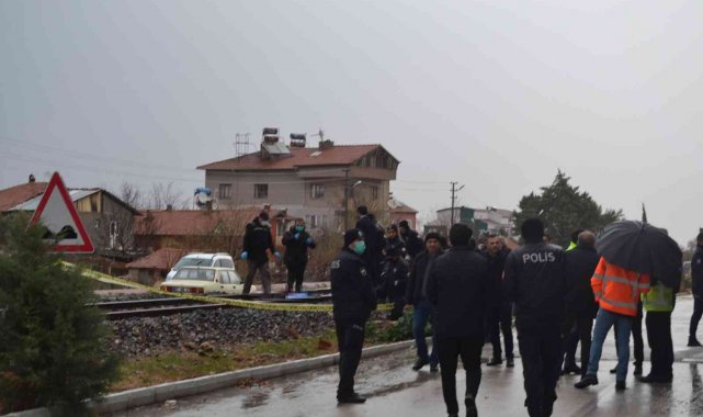Tren kazasının altından 'Anne şefkati' çıktı