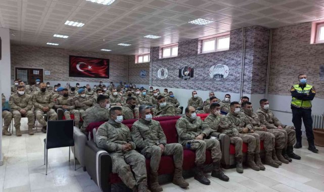 Tunceli'de JÖH'lere güvenlik trafik ve trafik akışının sağlanması eğitimi