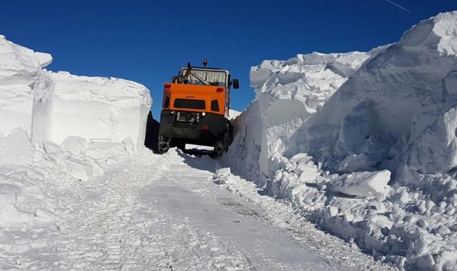 Tunceli'de özel idare ve karayolları karla mücadeleye hazır