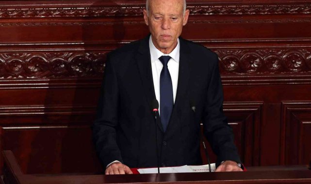 Tunus gelecek yıl referandum ve parlamento seçimleri için sandık başına gidecek